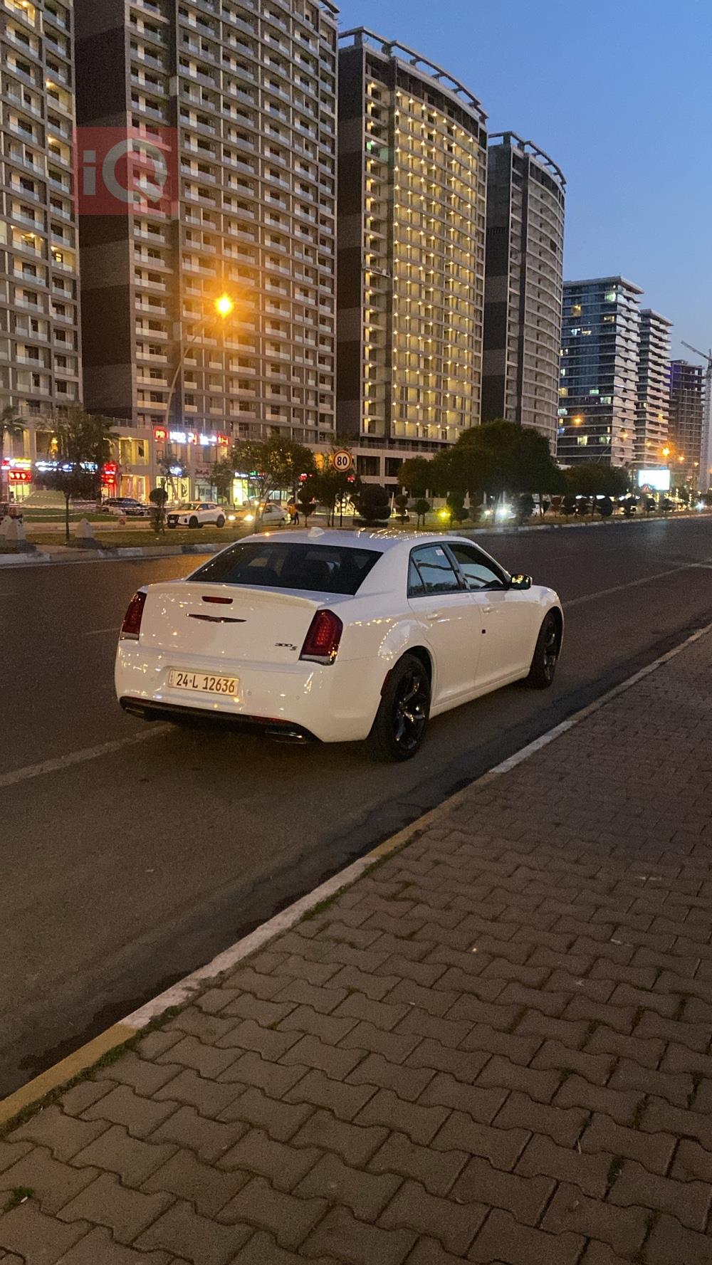 کرایسلەر 300
